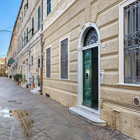 Casa Al Mare Διαμέρισμα Pietra Ligure
